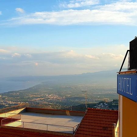 Hotel Panorama Di Sicilia Castelmola Exterior photo