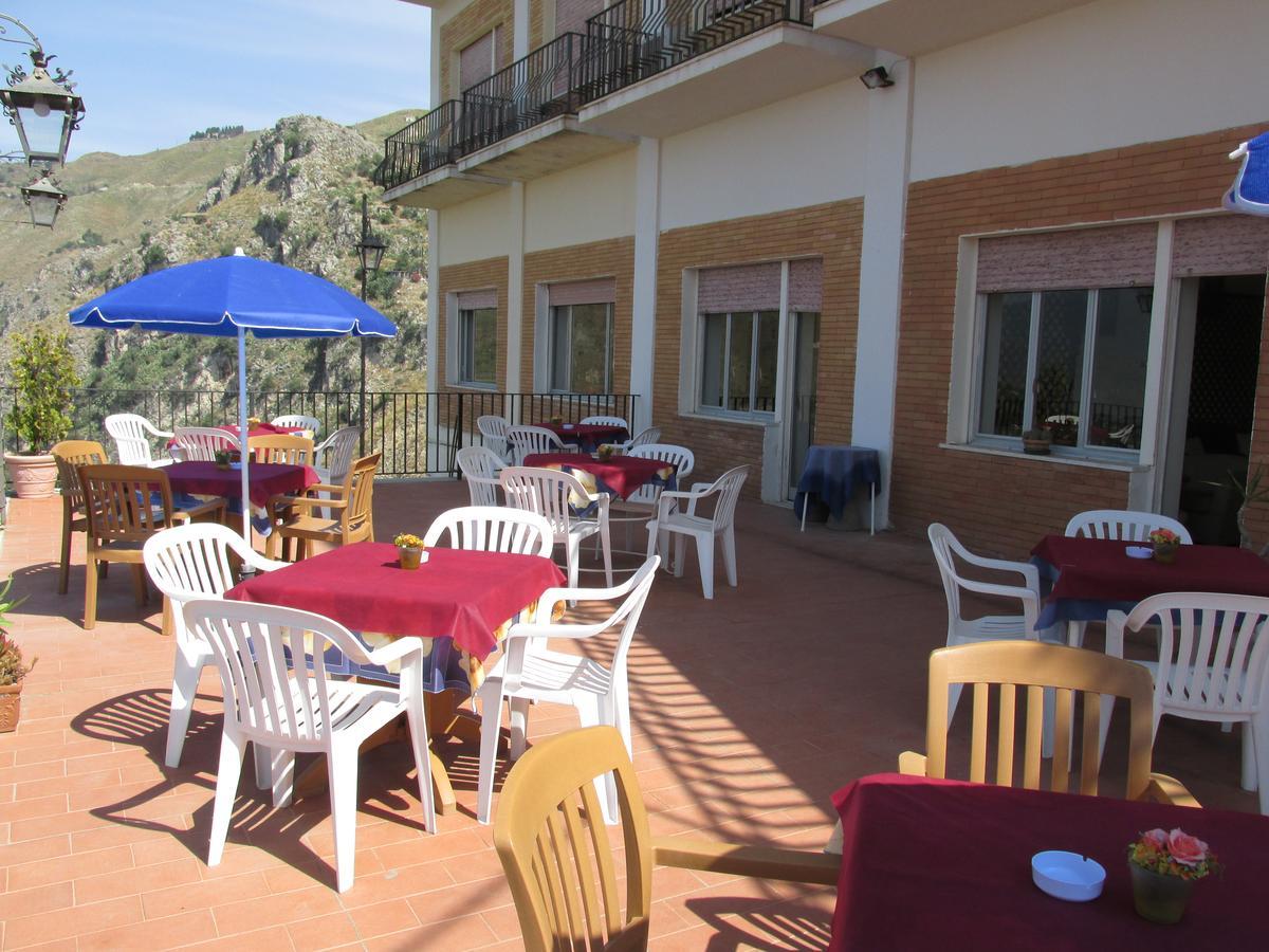 Hotel Panorama Di Sicilia Castelmola Exterior photo