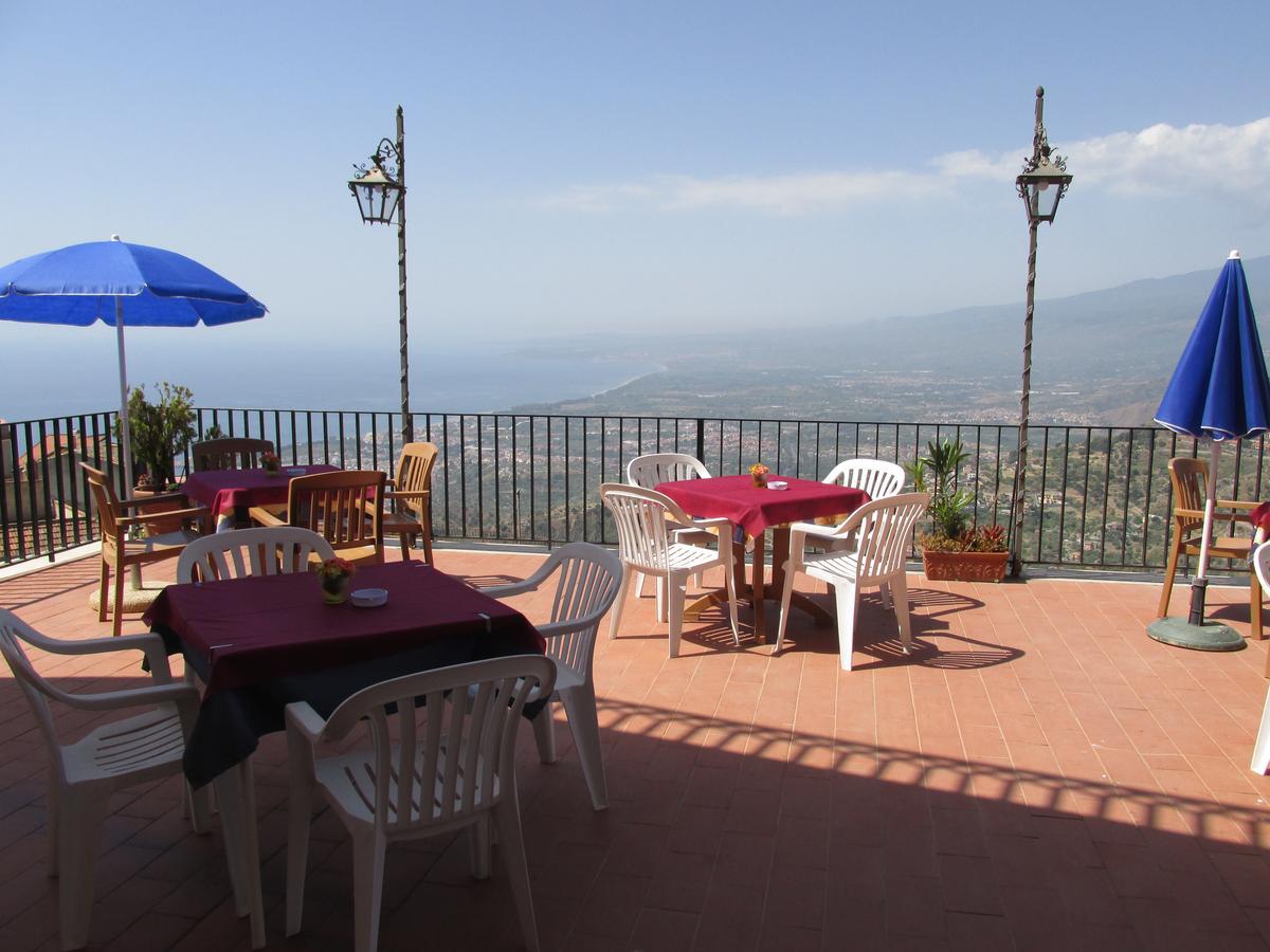 Hotel Panorama Di Sicilia Castelmola Exterior photo